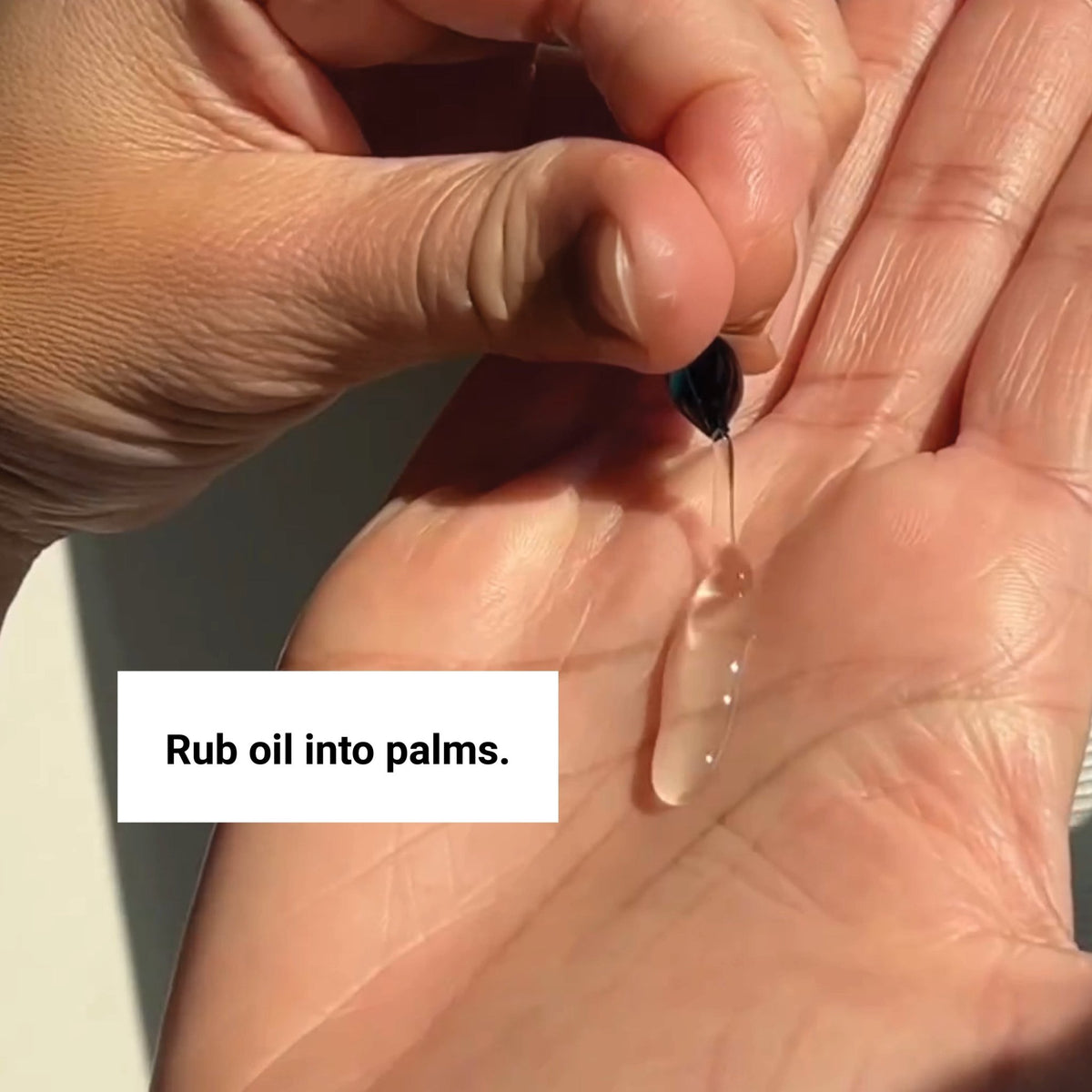 VICE - VERSA LISS & CURLS Hair Oil - Curl Care + Smooth Finish - SNOBGIRLS Australia